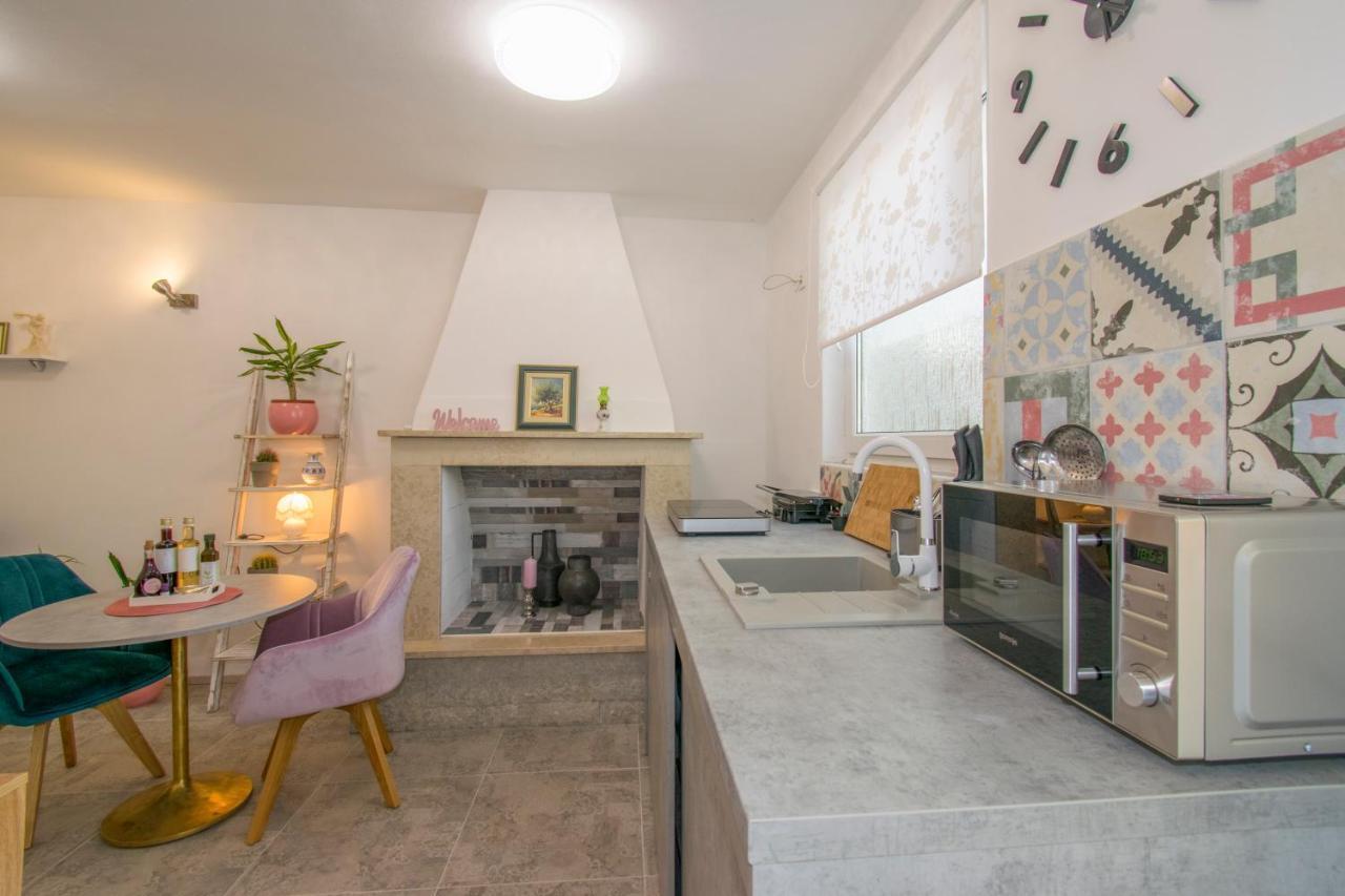 Apartman Enjoy Ровінь Екстер'єр фото