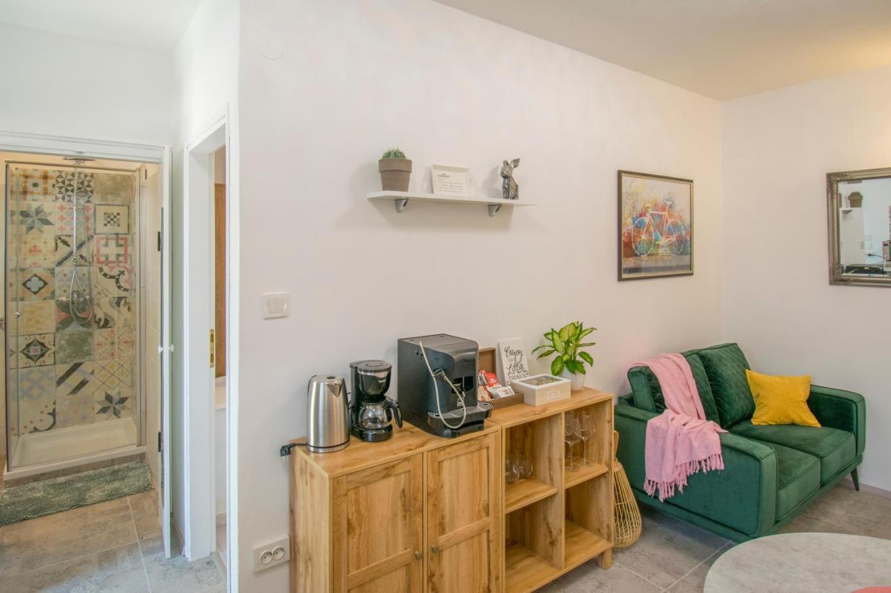 Apartman Enjoy Ровінь Екстер'єр фото