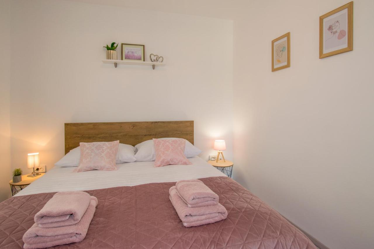 Apartman Enjoy Ровінь Екстер'єр фото