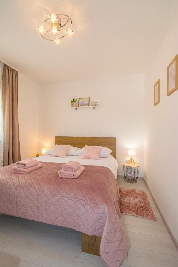 Apartman Enjoy Ровінь Екстер'єр фото